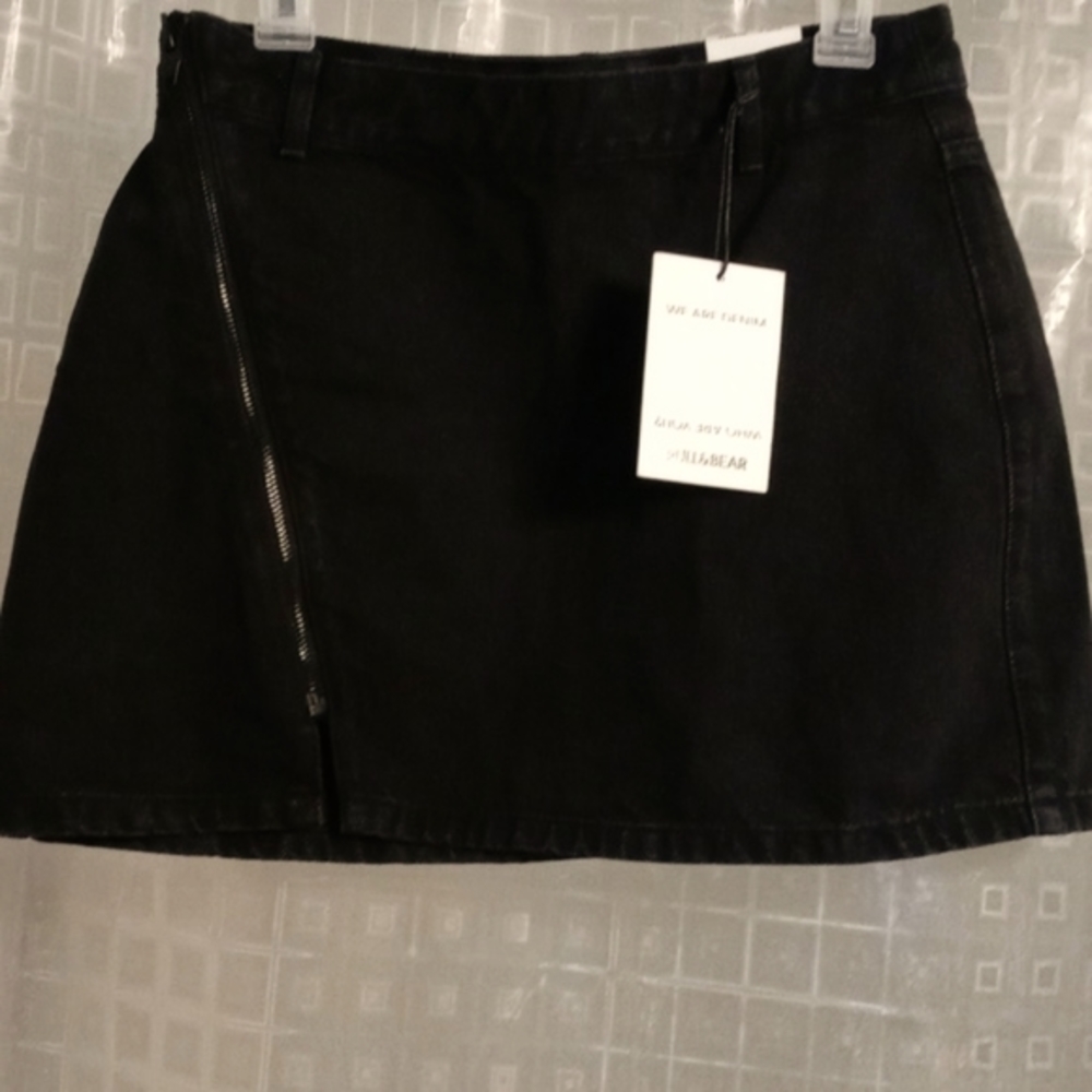 Pull&Bear Black Mini A-line Skirt